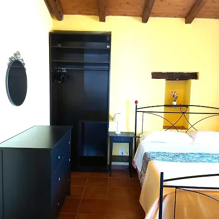 Lägenhetshotell Nadira Giardini Naxos